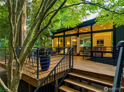 $1,349,000 | 17128 2nd Avenue Southwest, Normandy Park, WA 98166