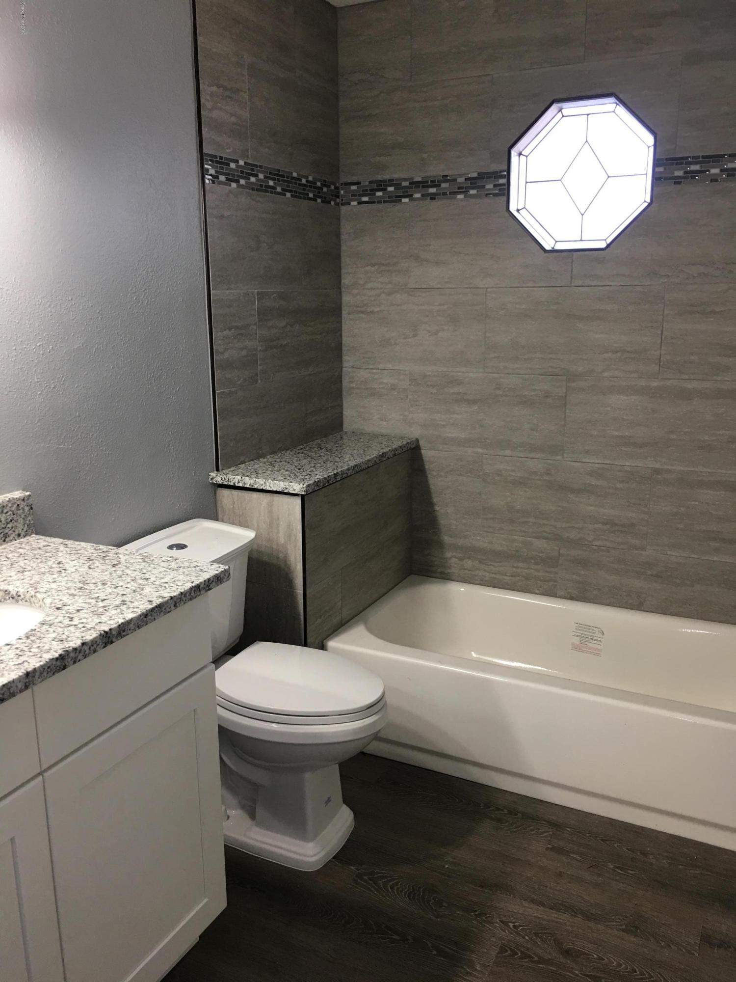 5344 Jamaica Road Cocoa, FL 32927 - Photo 14 of 18 Guest bath