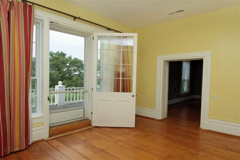 3975 Lemons Mill Road Lexington, KY 40511 - Photo 38 of 46 Second-floor foyer/landing