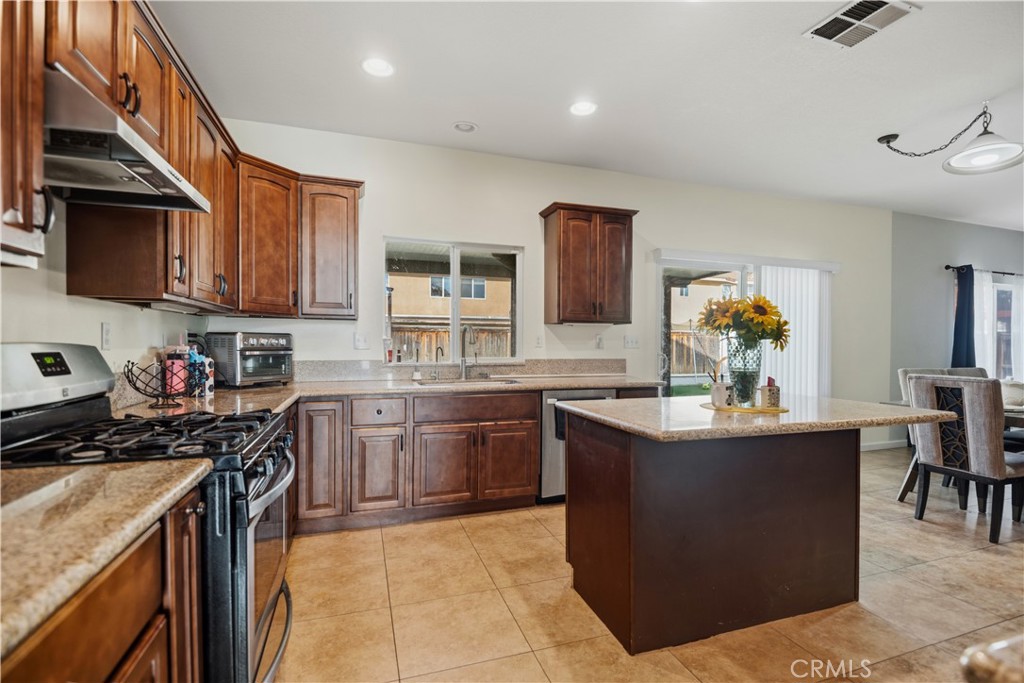 1957 Murrieta Road Perris, CA 92571 - Photo 7 of 18