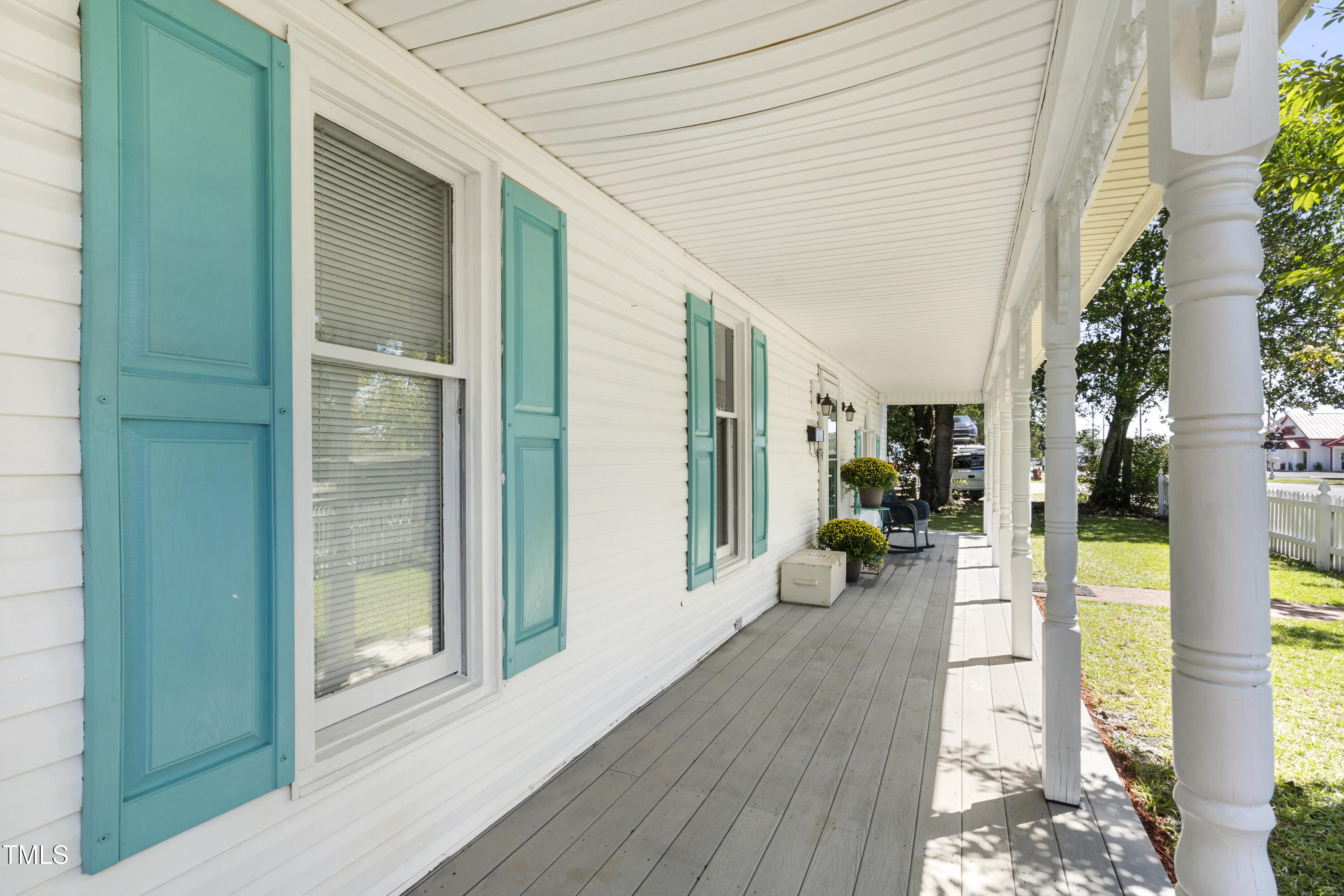 102 West Church Street Benson, NC 27504 - Photo 3 of 40 DSC08732