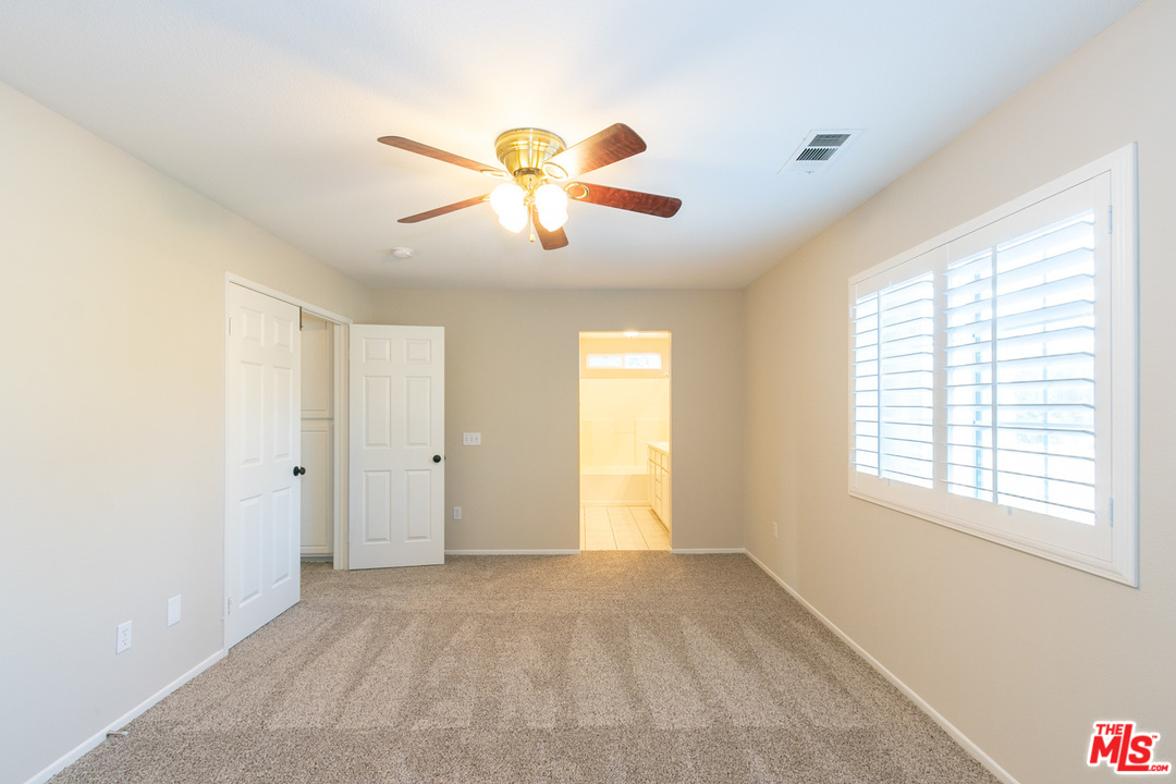 37767 Shady Maple Road Murrieta, CA 92563 - Photo 12 of 22
