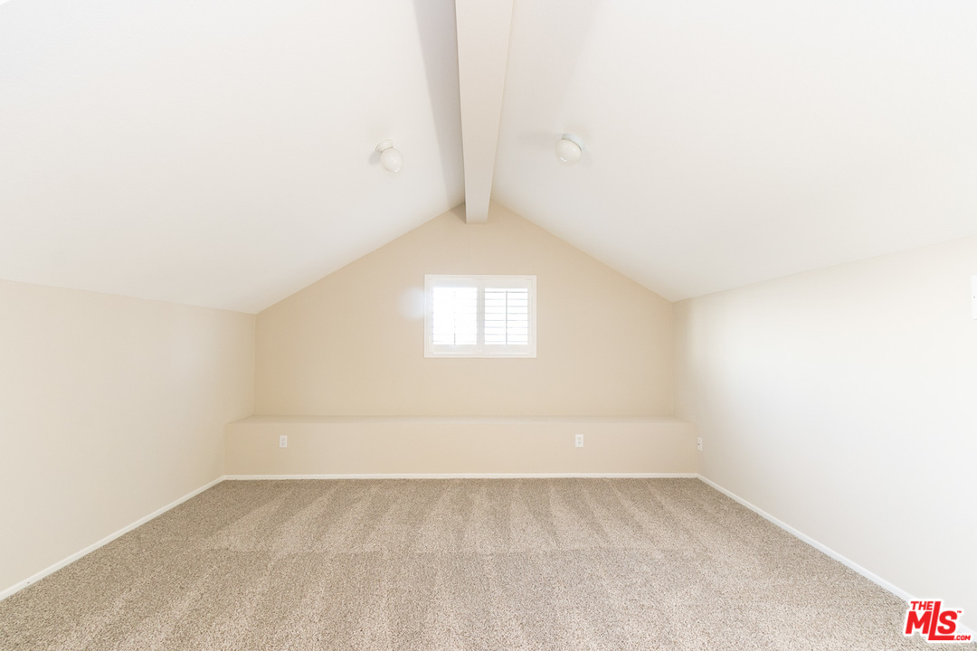 37767 Shady Maple Road Murrieta, CA 92563 - Photo 4 of 22