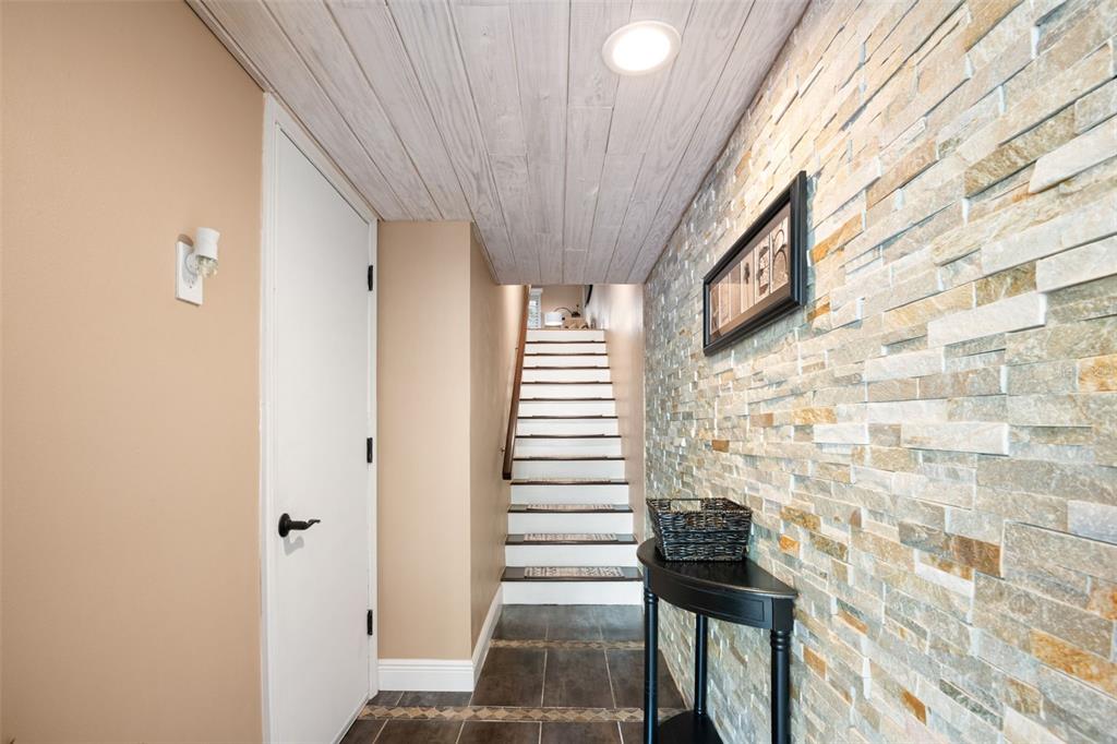529 Sandy Hook Road Treasure Island, FL 33706 - Photo 5 of 55 a view of entryway with a front door