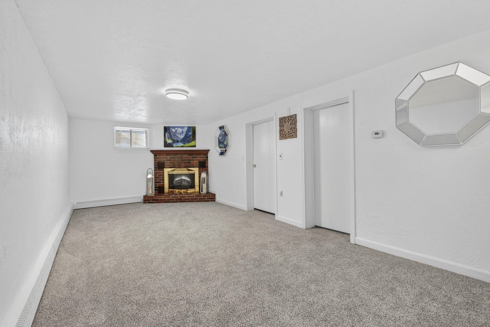 126 Cohas Avenue Manchester, NH 03109 - Photo 33 of 54