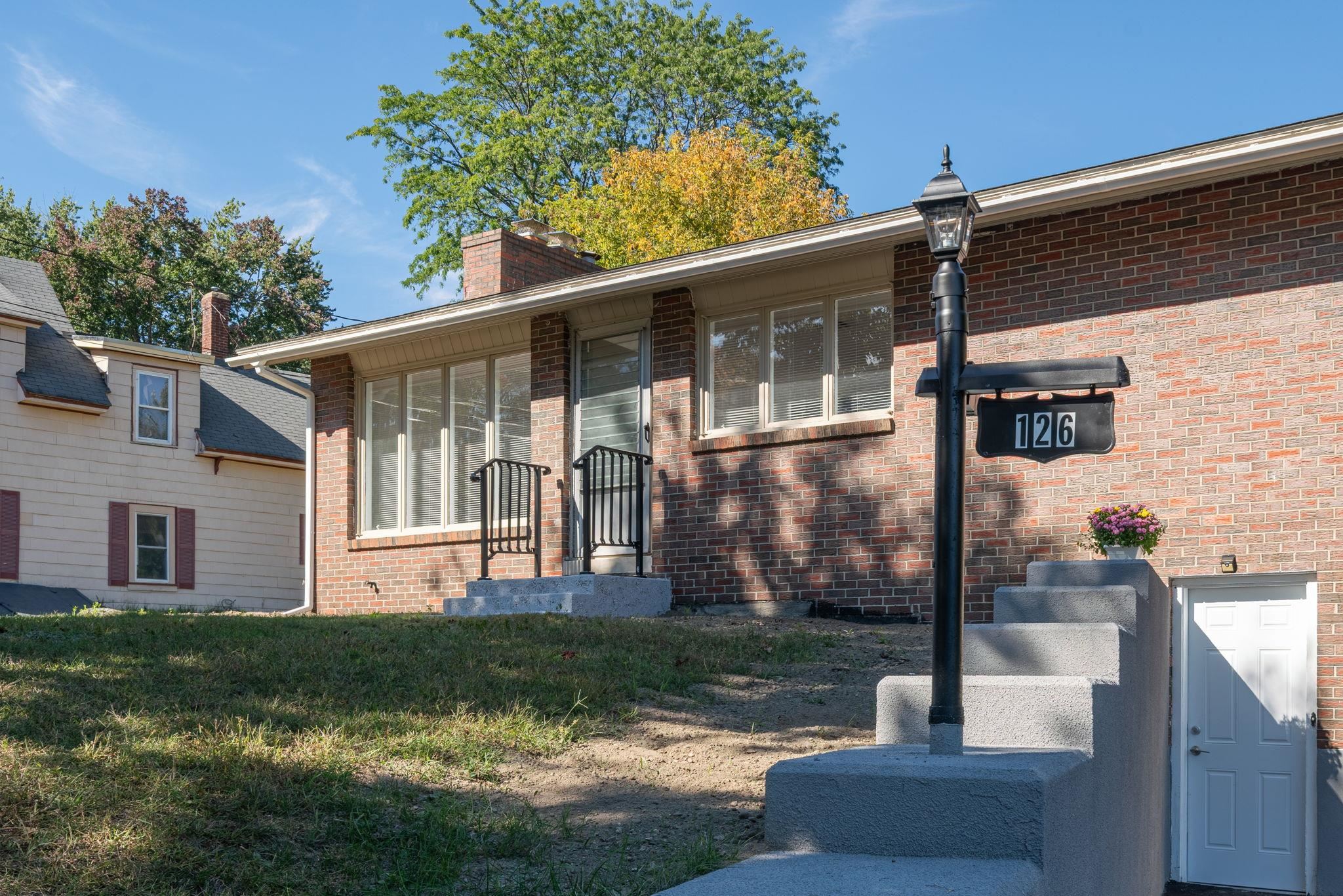 126 Cohas Avenue Manchester, NH 03109 - Photo 44 of 54