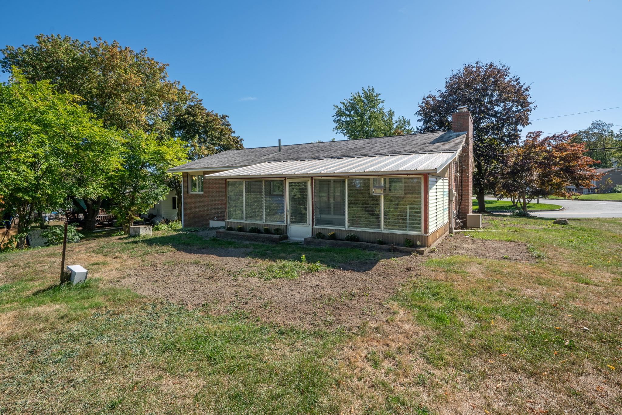 126 Cohas Avenue Manchester, NH 03109 - Photo 47 of 54