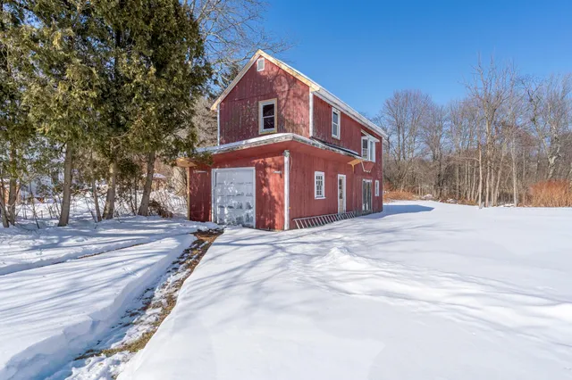 $530,000 | 126 Cohas Avenue, Manchester, NH 03109