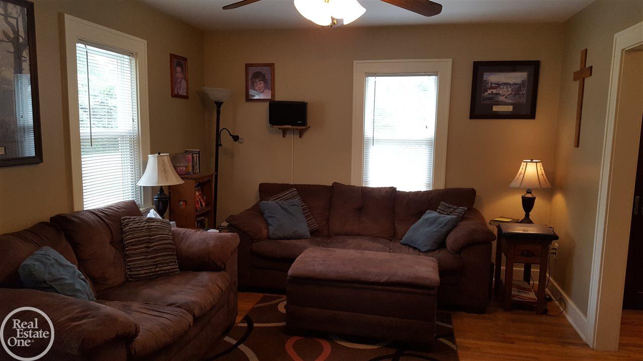 2675 Michigan Road Port Huron, MI 48060 - Photo 8 of 35