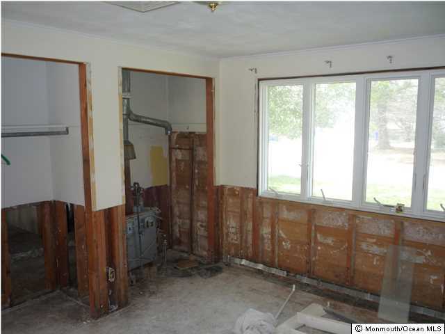 652 Drum Point Road Brick, NJ 08723 - Photo 5 of 10 Additional Photo