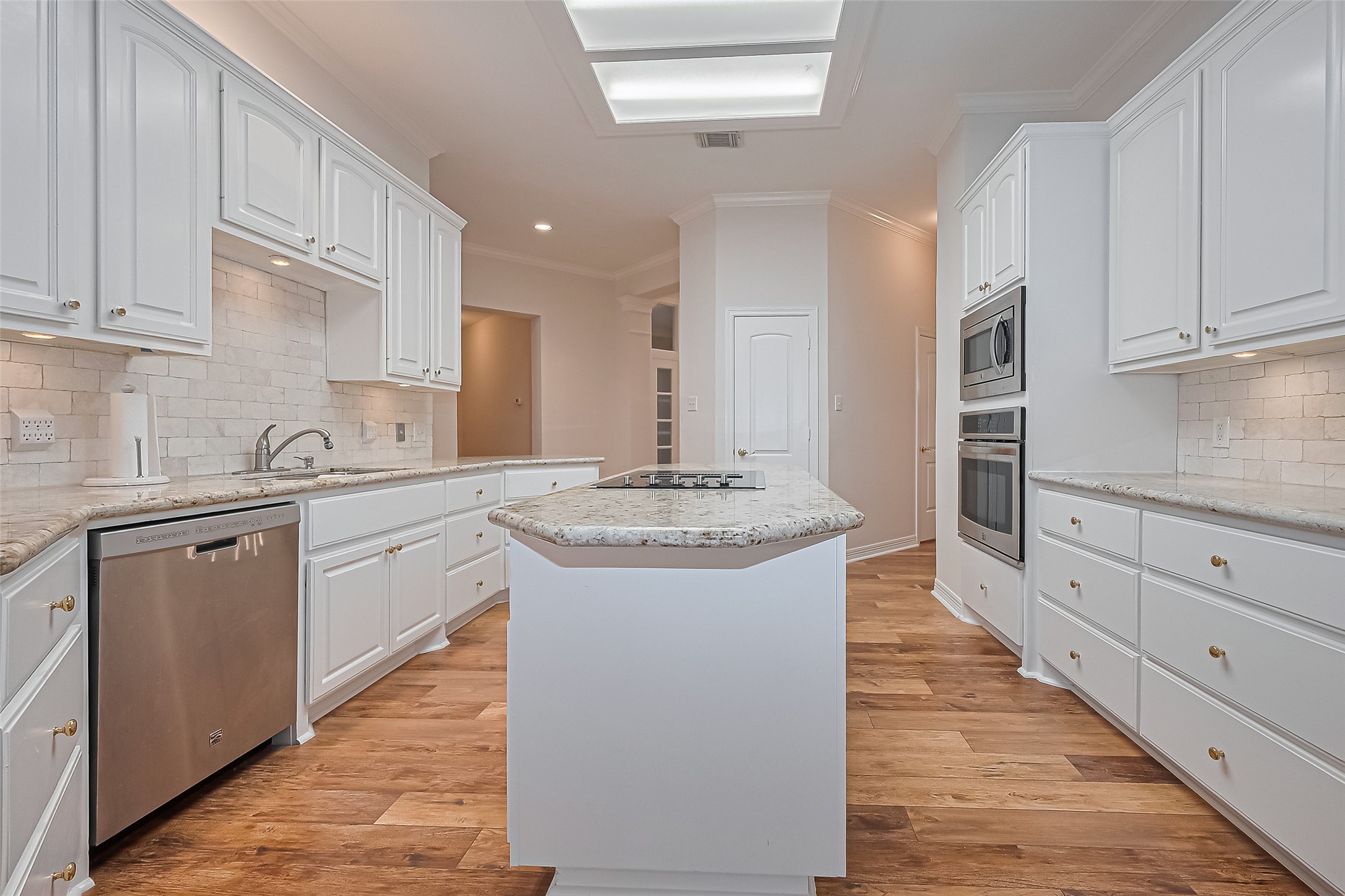 4902 Stackstone Lane Katy, TX 77450 - Photo 21 of 48