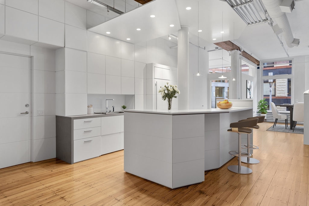 107 South Street, Unit 2A Boston, MA 02111 - Photo 3 of 18