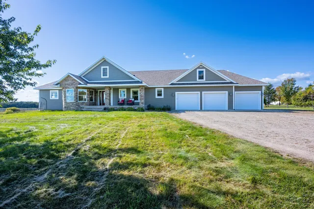 $619,900 | 7974 Bluebill Drive Southwest, Alexandria, MN 56308