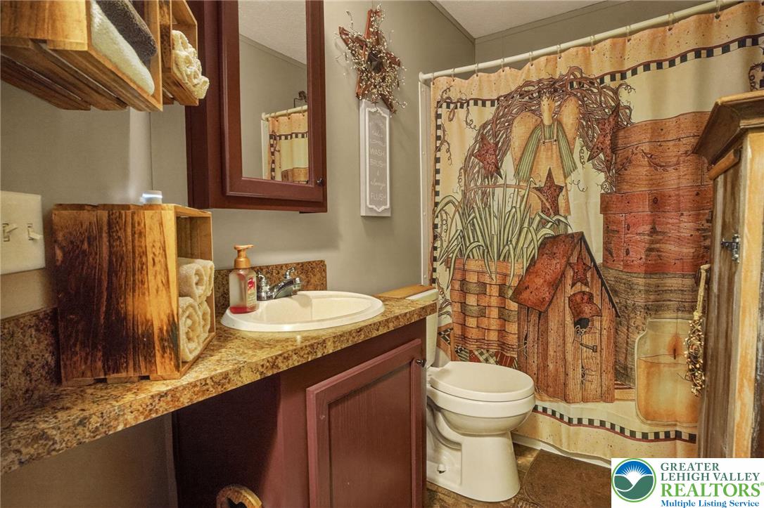 39 Country Club Road West Northampton, PA 18067 - Photo 14 of 27 Gallery Image 14