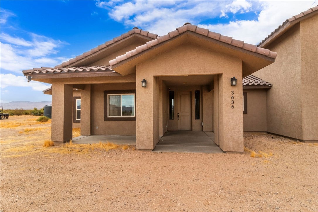 3636 La Osa Road Golden Valley, AZ 86413 - Photo 9 of 73 Gallery Image 9