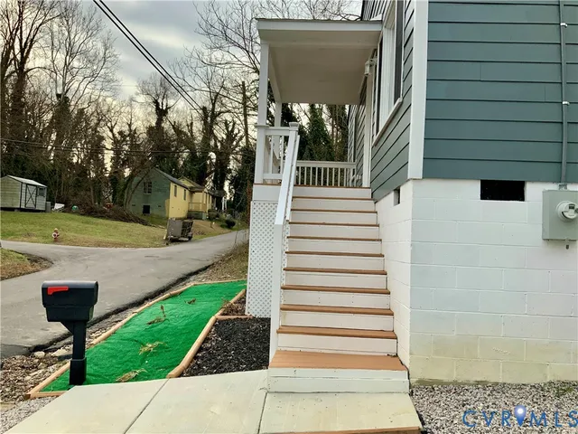 $260,000 | 344 Hurt Street, Petersburg, VA 23803