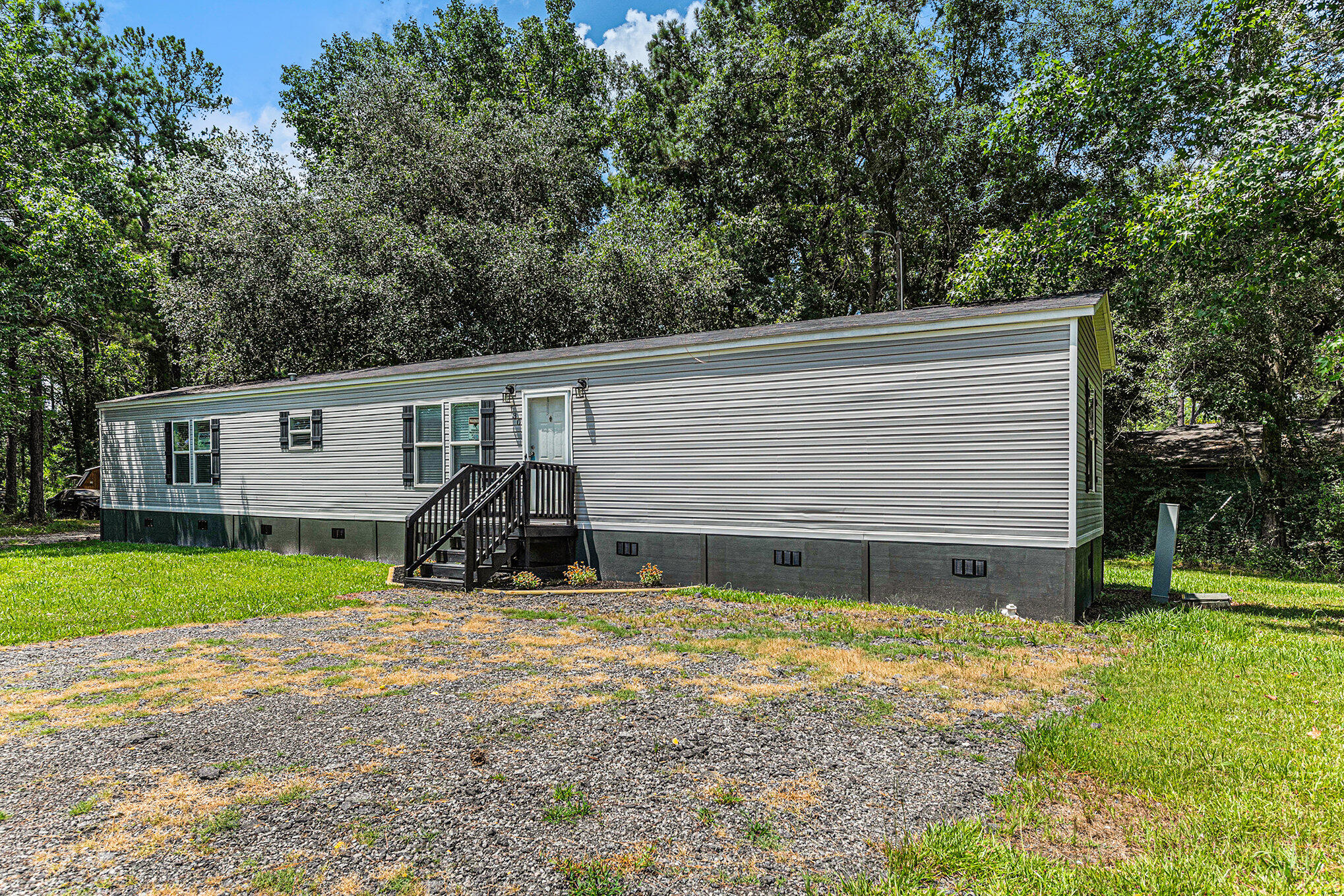 130 Christ Temple Road Moncks Corner, SC 29461 - Photo 3 of 25 004_dsc7257