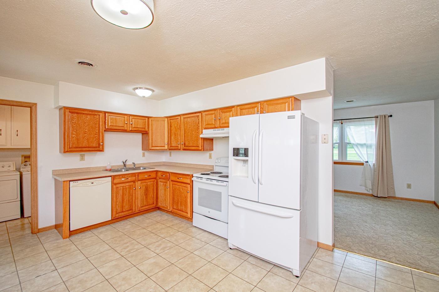 944 Lynch Road Eaton, OH 45320 - Photo 6 of 26 Gallery Image 6