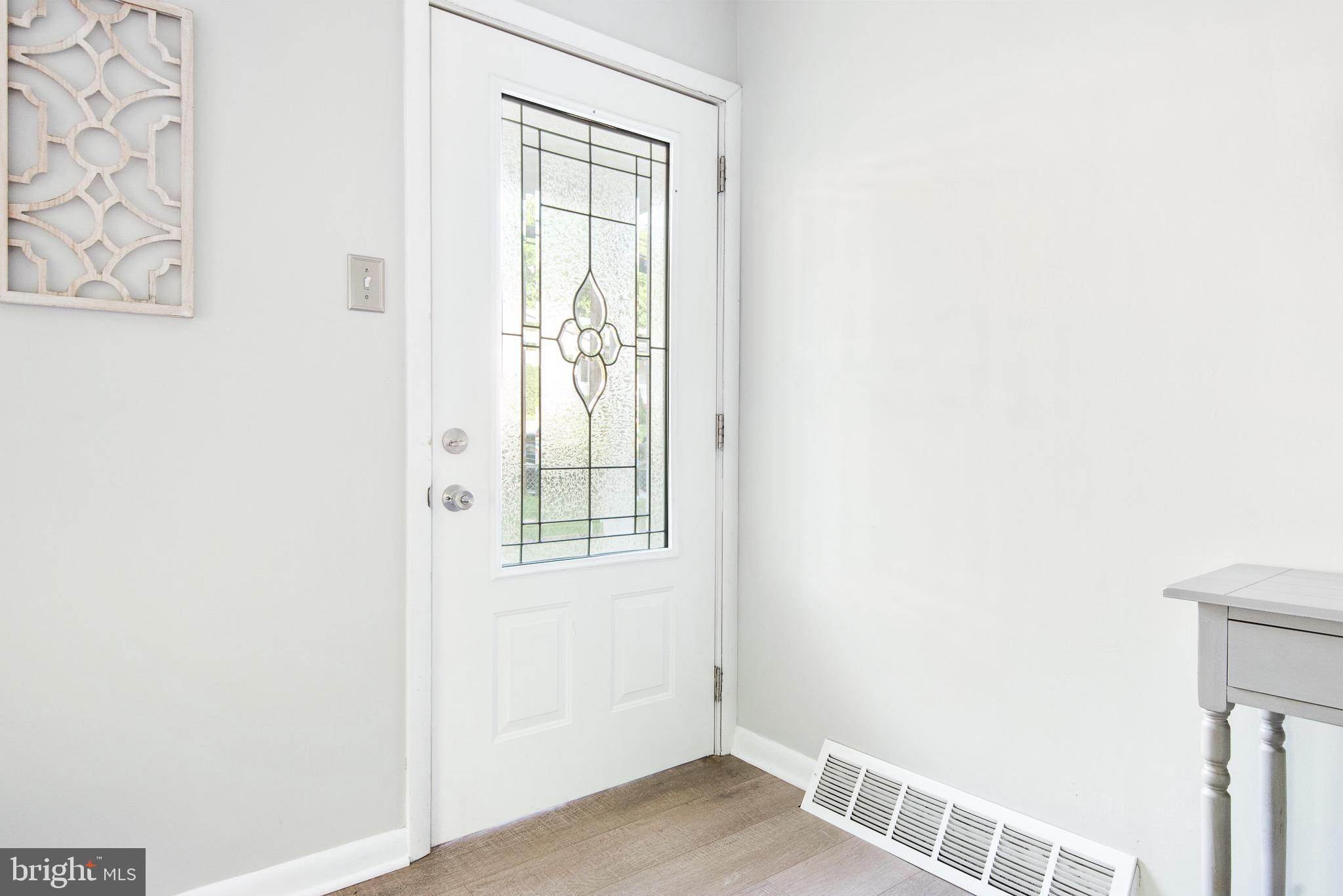 11602 Idlewood Road Silver Spring, MD 20906 - Photo 3 of 28
