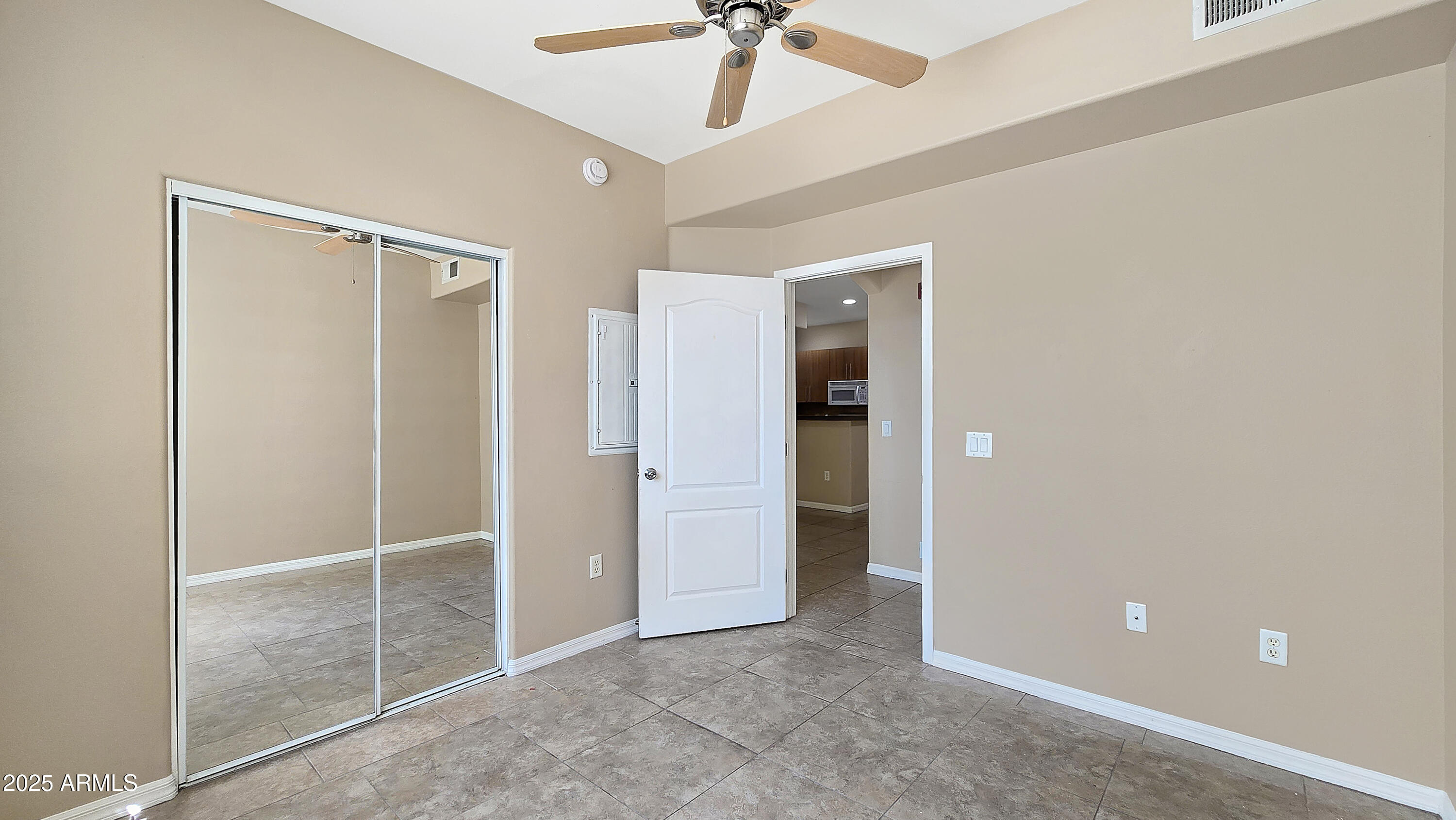 6900 East Princess Drive, Unit 1116 Phoenix, AZ 85054 - Photo 13 of 29 20250829_104446