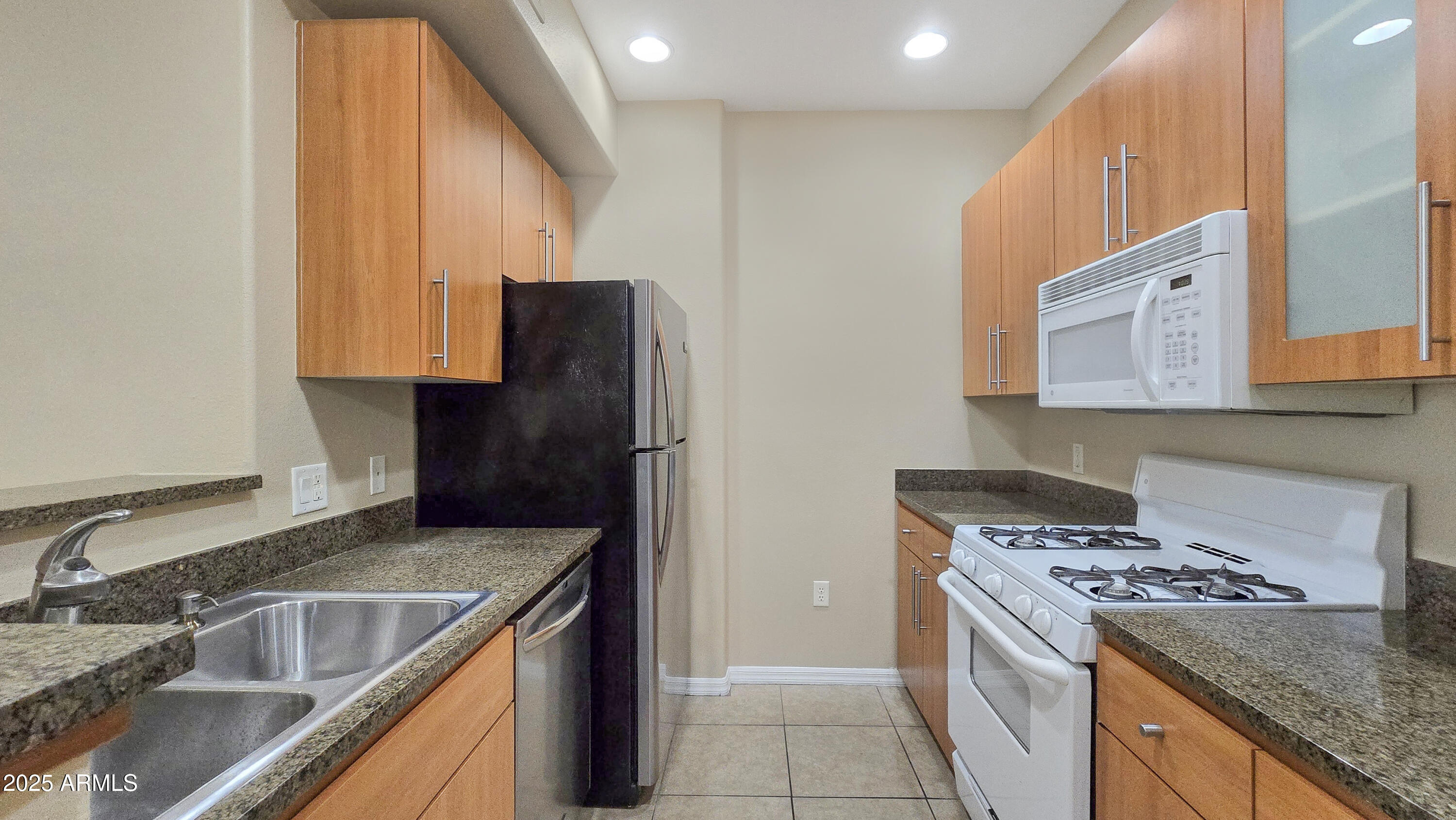 6900 East Princess Drive, Unit 1116 Phoenix, AZ 85054 - Photo 5 of 29 20250829_104111