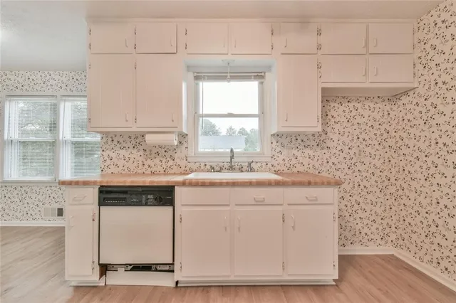 $325,000 | 246 Greenwood Drive Northwest, Lilburn, GA 30047