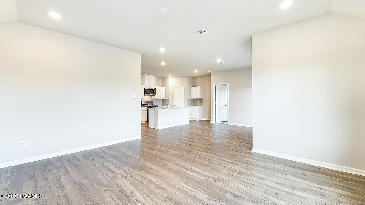 137 Lake Ridge Drive Broussard, LA 70518 - Photo 8 of 29 137 Lake Ridge Drive, Broussard, LA