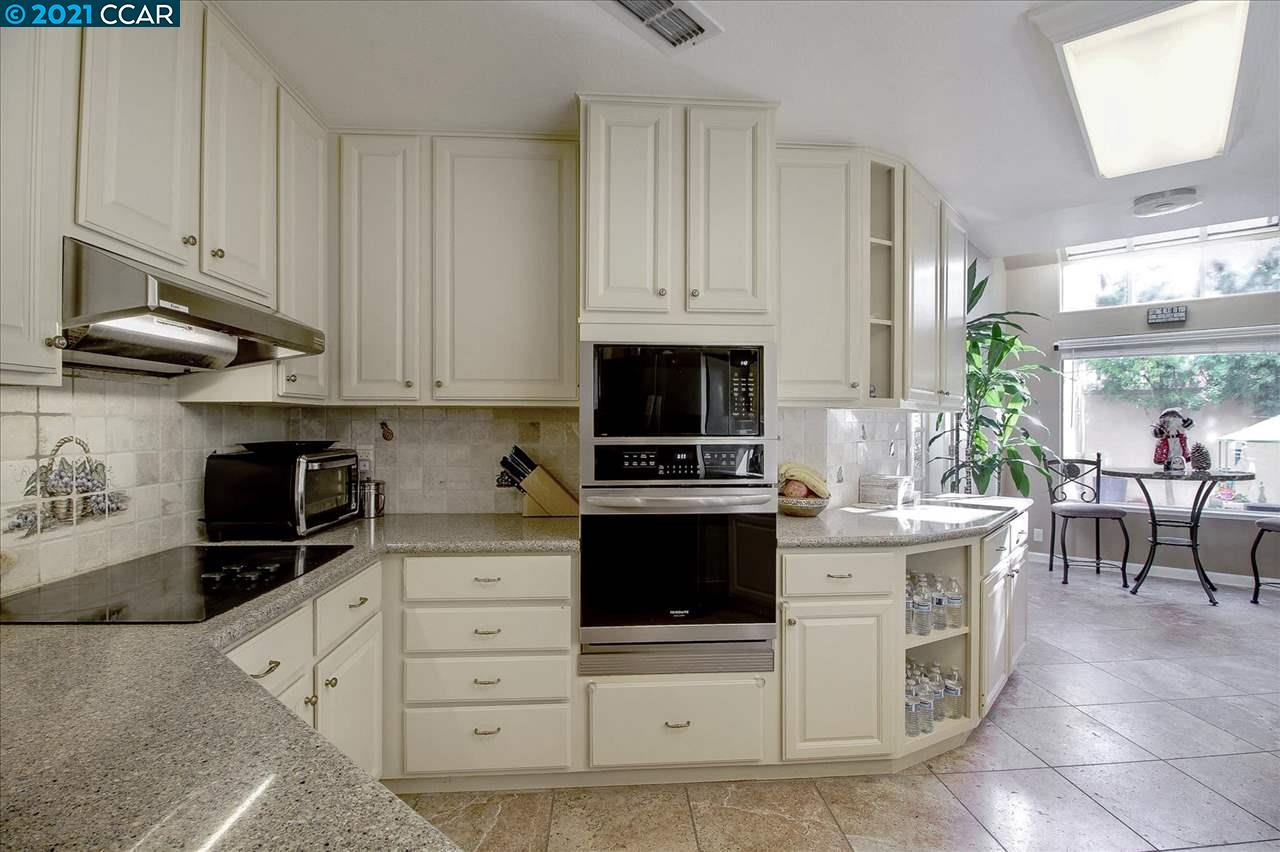 388 Catalan Way San Ramon, CA 94582 - Photo 10 of 39