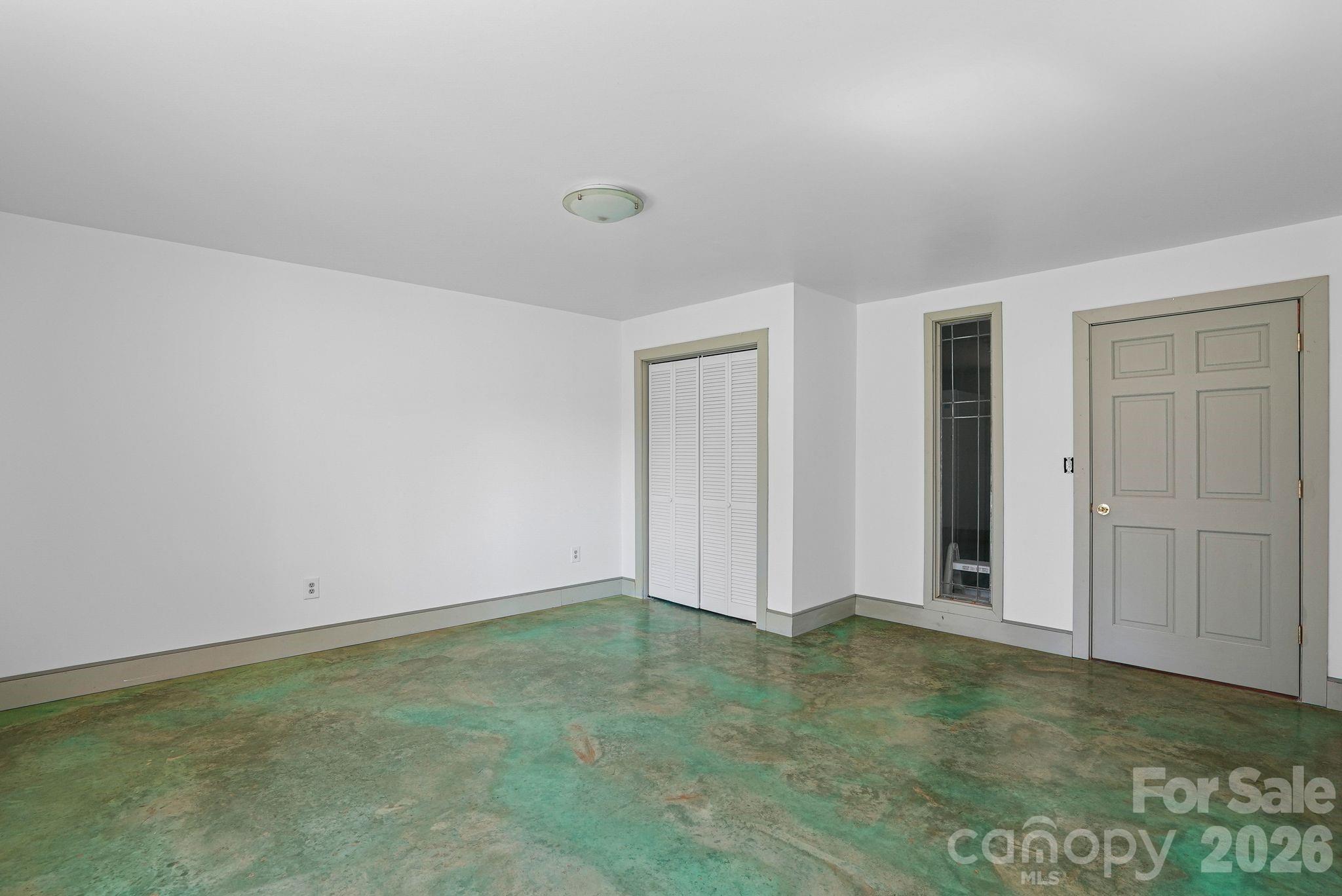 310 Burr Ridge Marshall, NC 28753 - Photo 20 of 46
