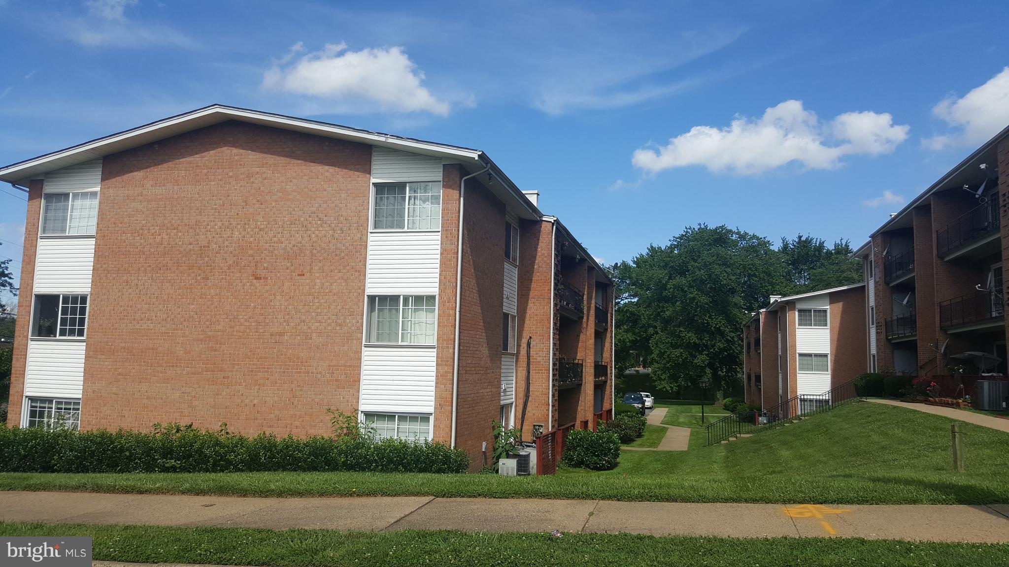 631 Waterloo Road, Unit 112 Warrenton, VA 20186 - Photo 8 of 8 Exterior (Rear)