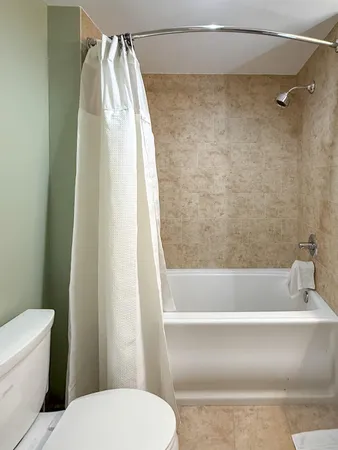 $4,250 | 525 West Lafayette Boulevard, Unit 21E, Detroit, MI 48226