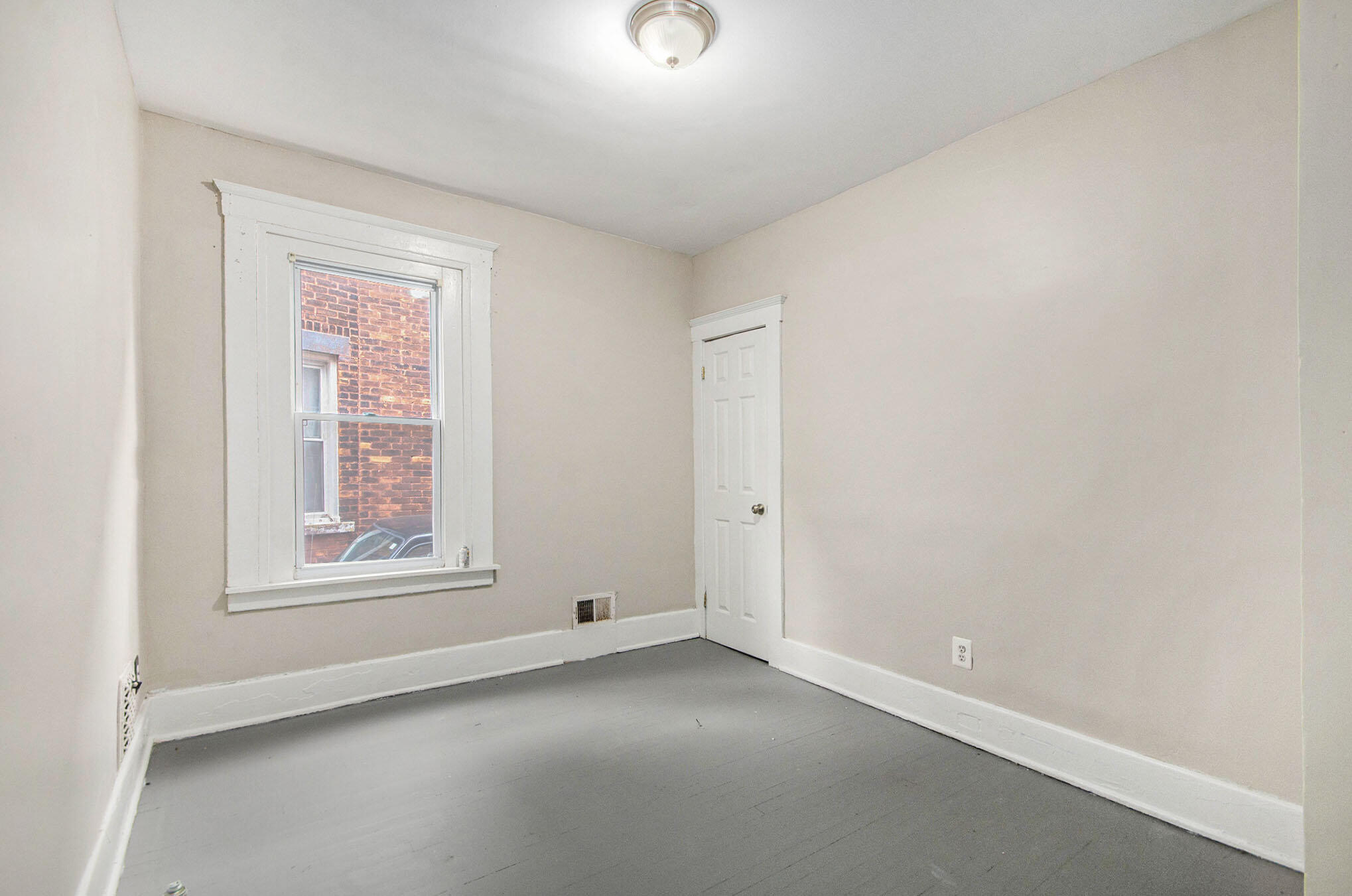 593 Hague Street Detroit, MI 48202 - Photo 15 of 20 019_dsc_2496_281