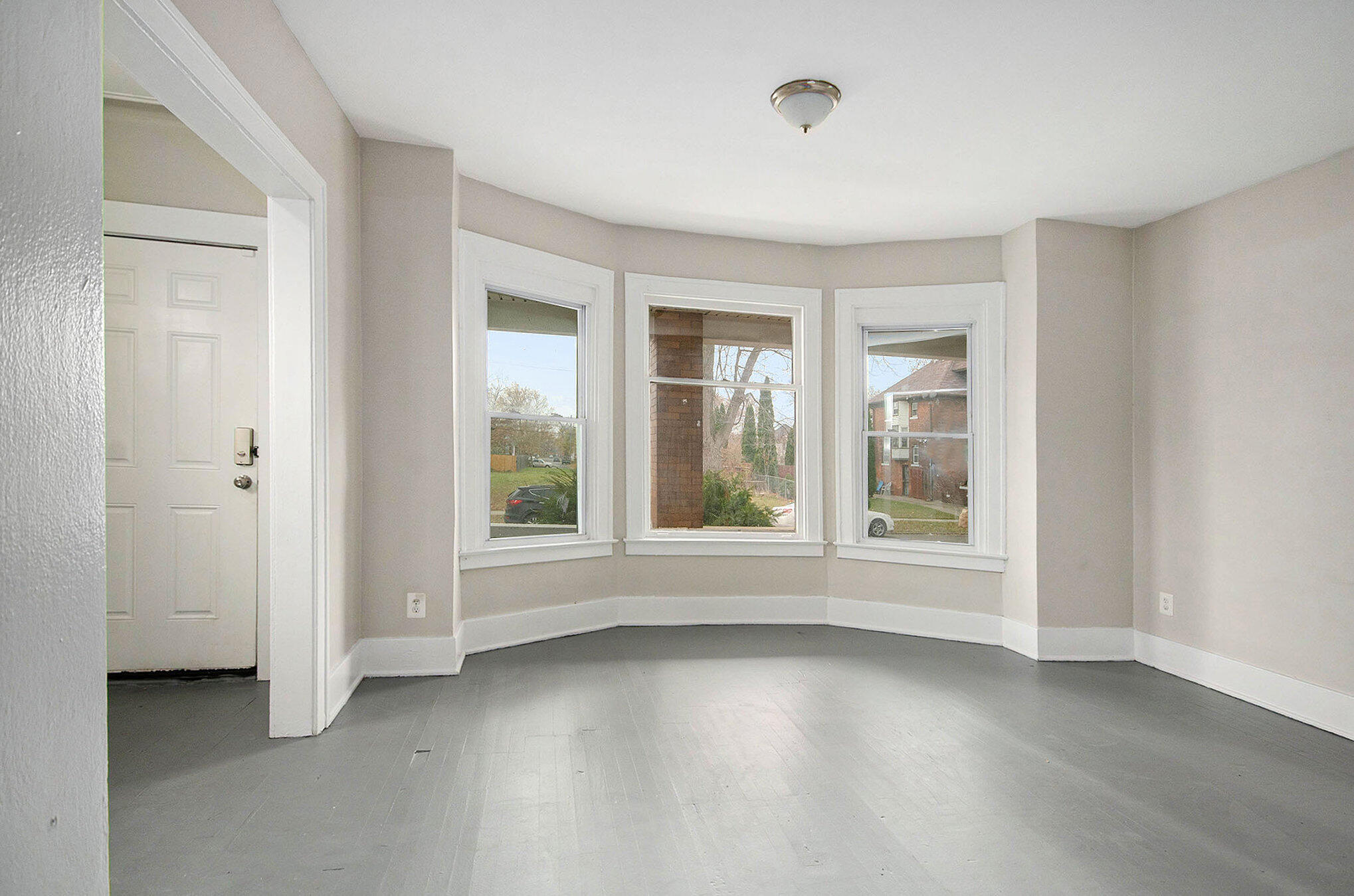 593 Hague Street Detroit, MI 48202 - Photo 4 of 20 008_dsc_2482_928