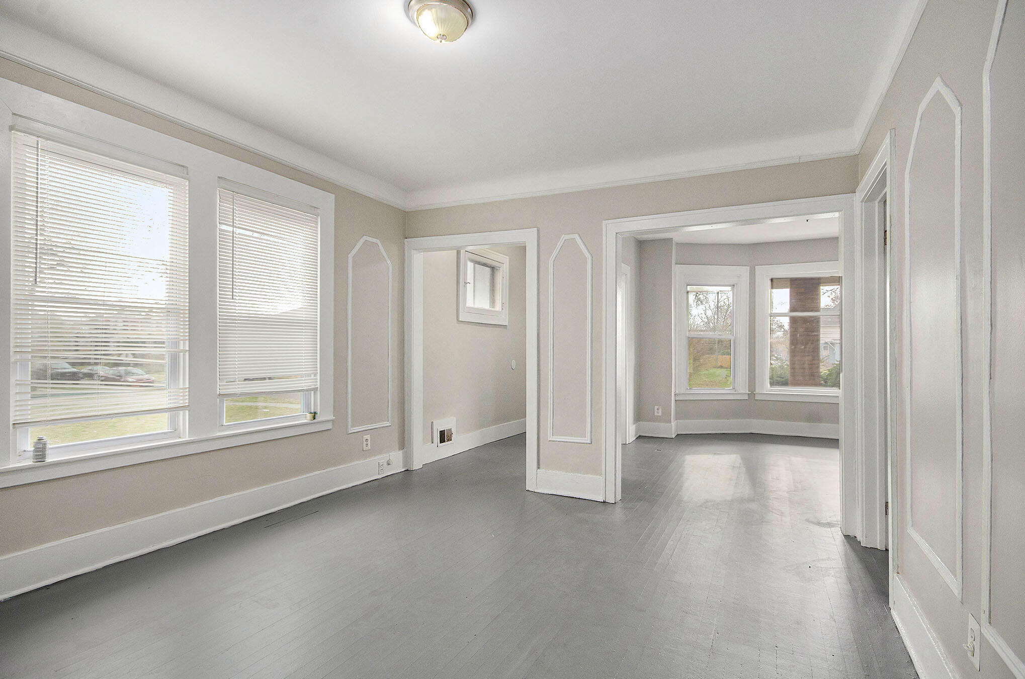 593 Hague Street Detroit, MI 48202 - Photo 8 of 20 012_dsc_2488_204