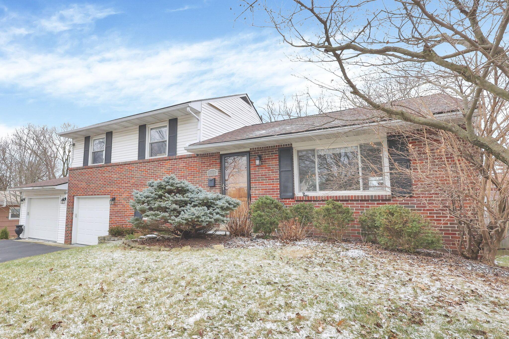 1065 Bernard Road Columbus, OH 43221 - Photo 3 of 58 Full View