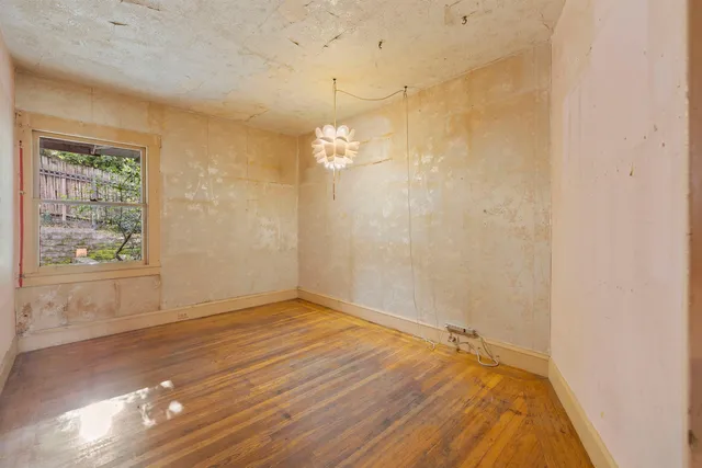 $795,000 | 787 Mandana Boulevard, Oakland, CA 94610