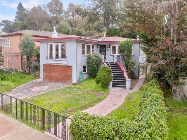 $795,000 | 787 Mandana Boulevard, Oakland, CA 94610