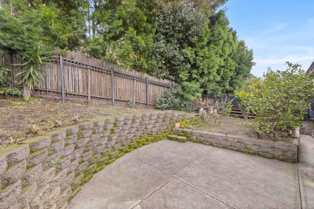 $795,000 | 787 Mandana Boulevard, Oakland, CA 94610