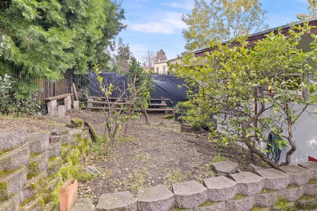 $795,000 | 787 Mandana Boulevard, Oakland, CA 94610