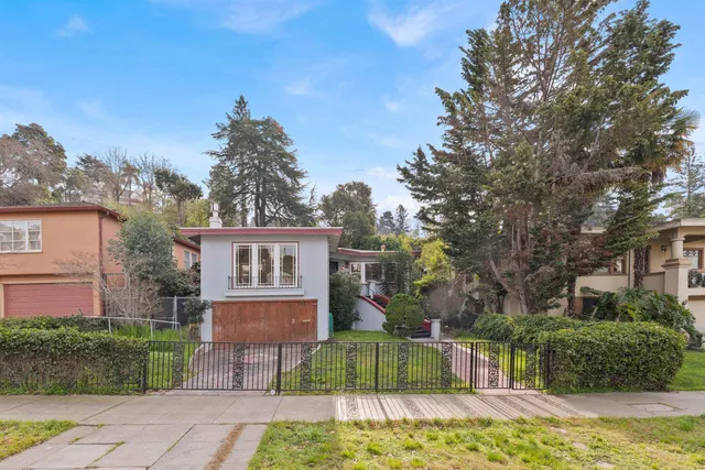 $795,000 | 787 Mandana Boulevard, Oakland, CA 94610