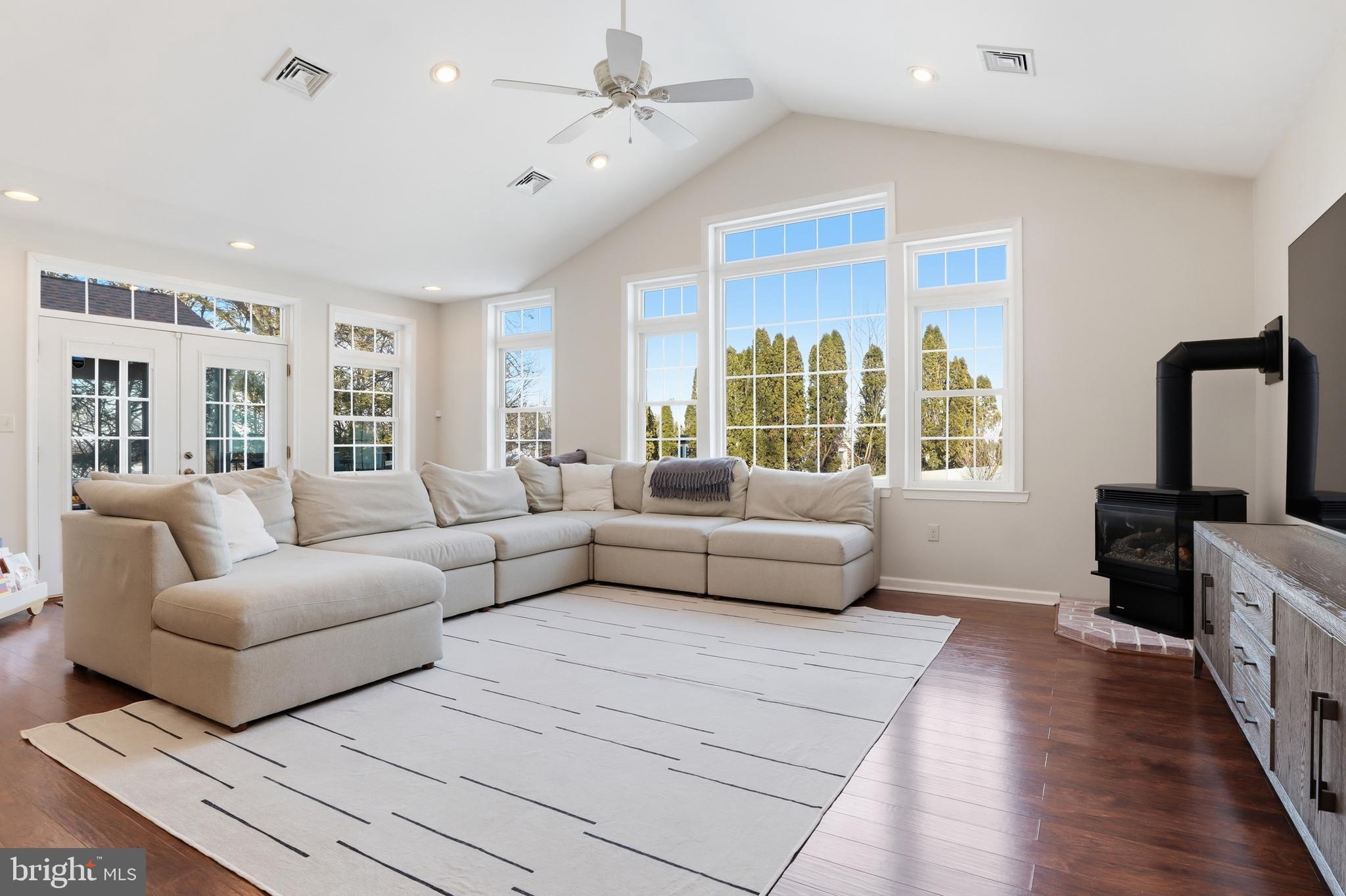 89 Greenfield Road Lancaster, PA 17602 - Photo 11 of 52