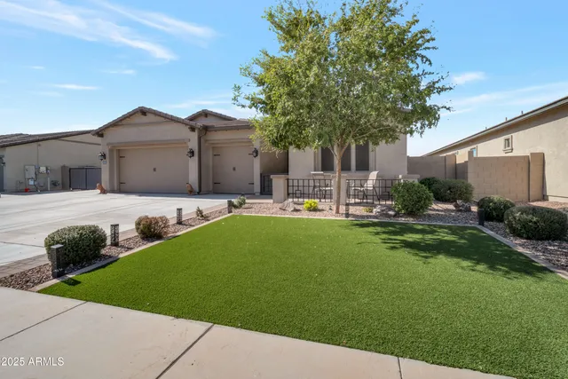$719,000 | 40592 North Spotted Lane, San Tan Valley, AZ 85140