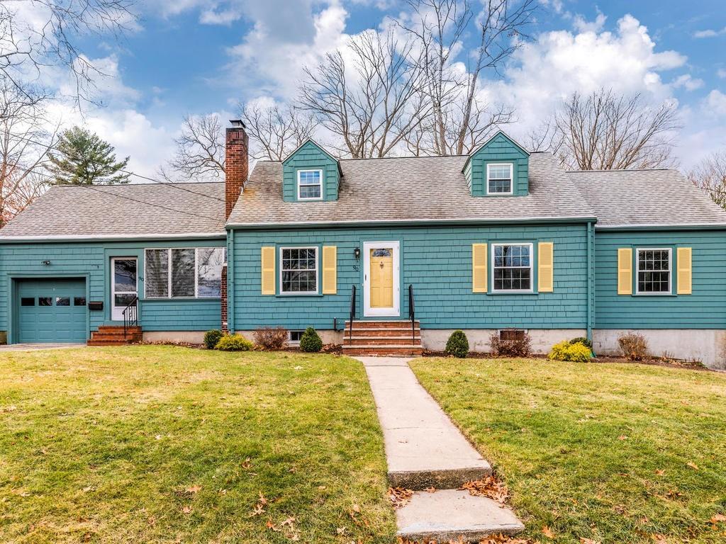 90 John Carver Road Reading, MA 01867 - Photo 1 of 28 Gallery Image 1