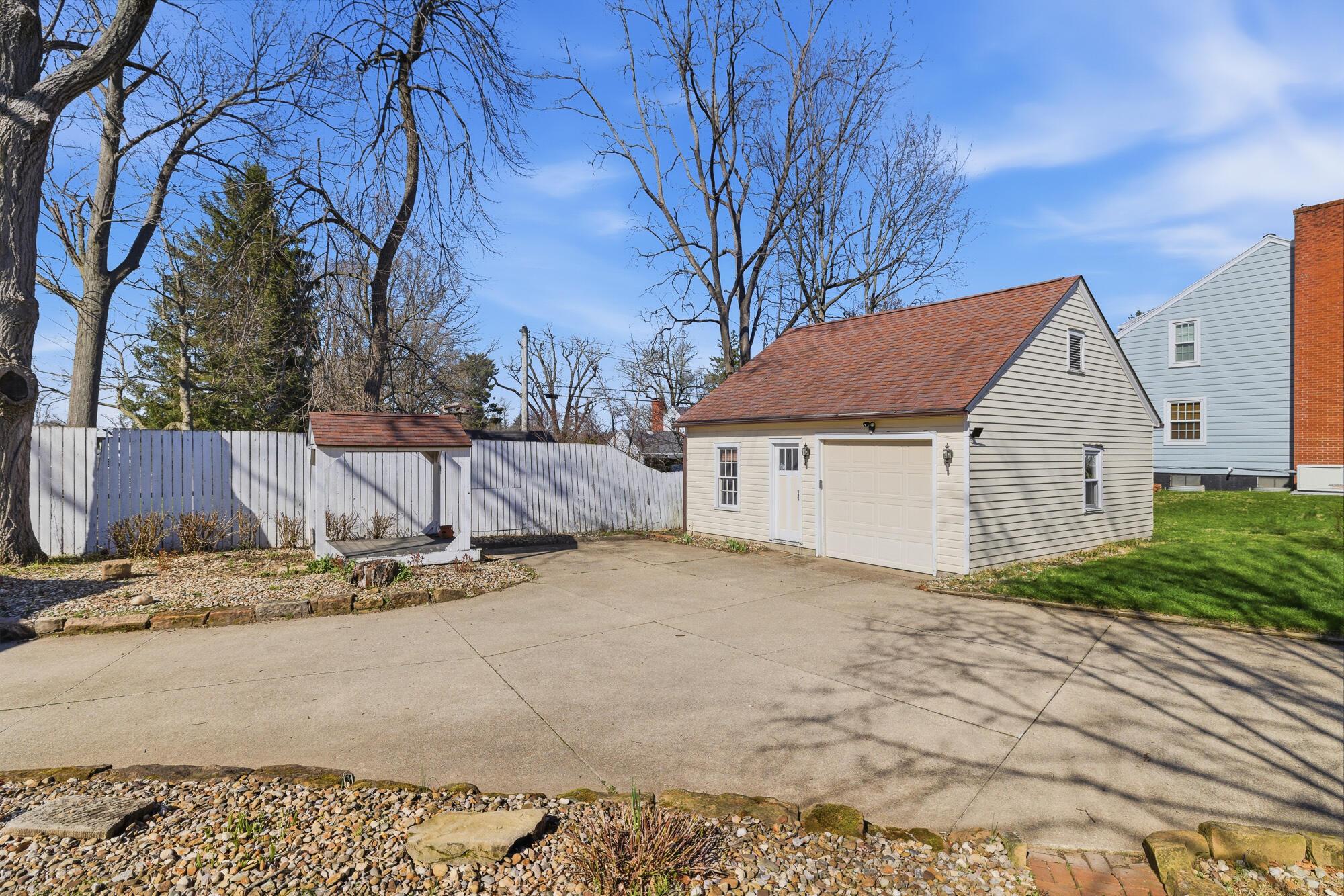 299 Taylor Road Mansfield, OH 44903 - Photo 27 of 40 Detached garage with workshop