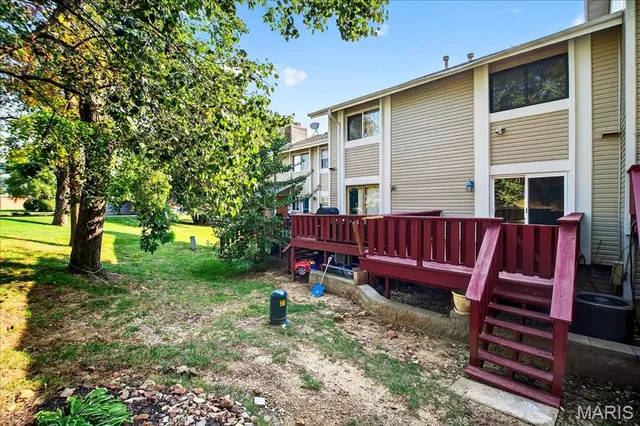 $145,000 | 2895 Fairways Circle, Unit M, St. Charles, MO 63303