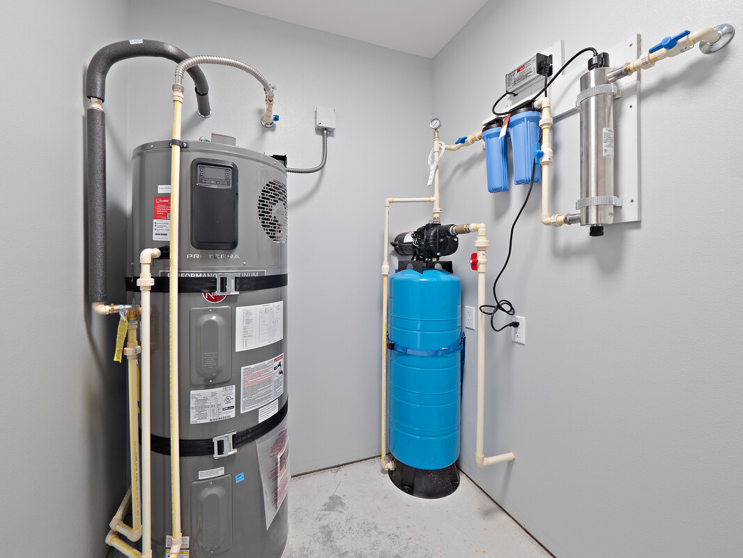 11-3155 Volcano Road Volcano, HI 96785 - Photo 19 of 25 a view of water heater room