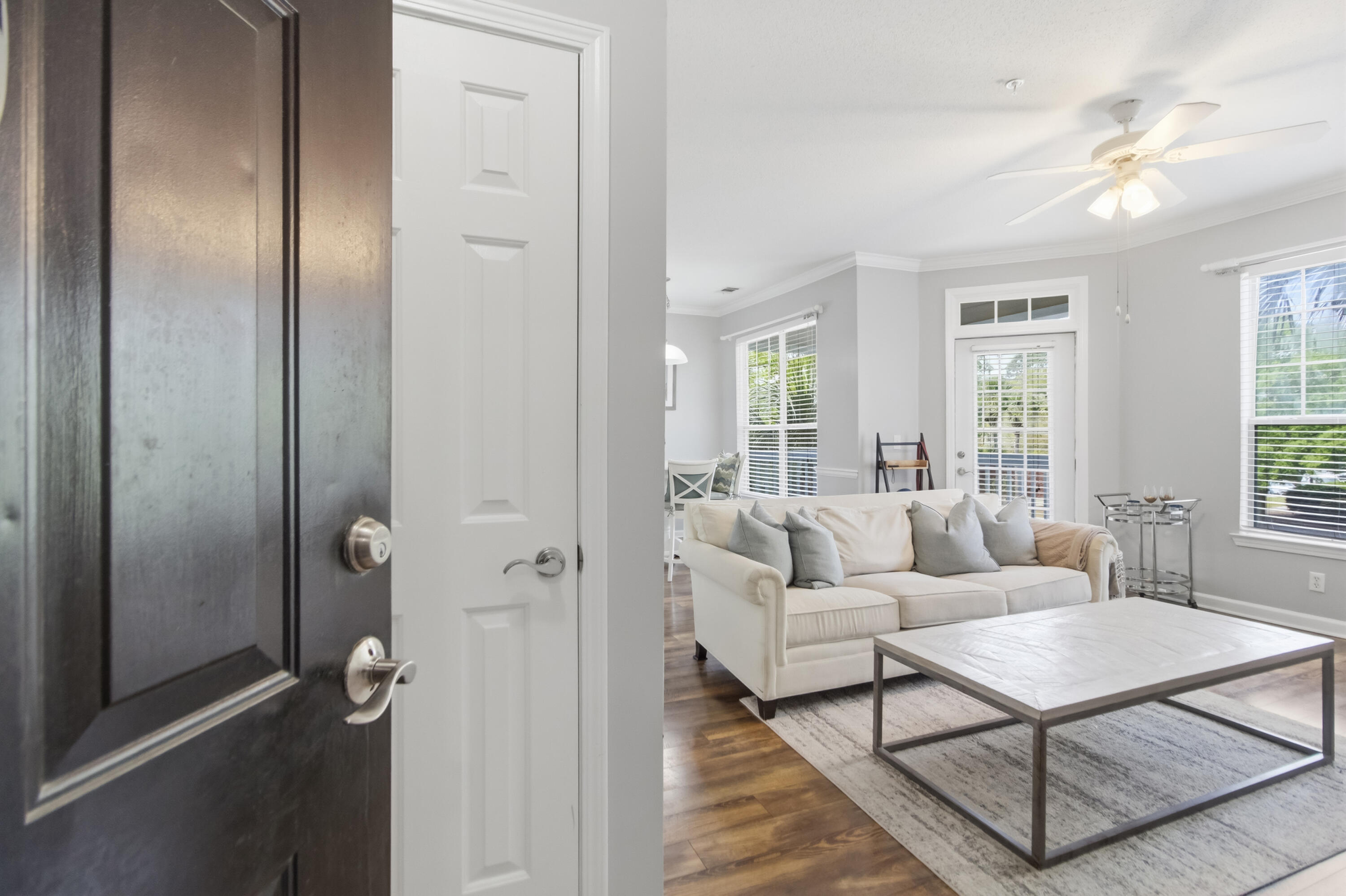 45 Sycamore Avenue, Unit 1823 Charleston, SC 29407 - Photo 3 of 34 Living Room