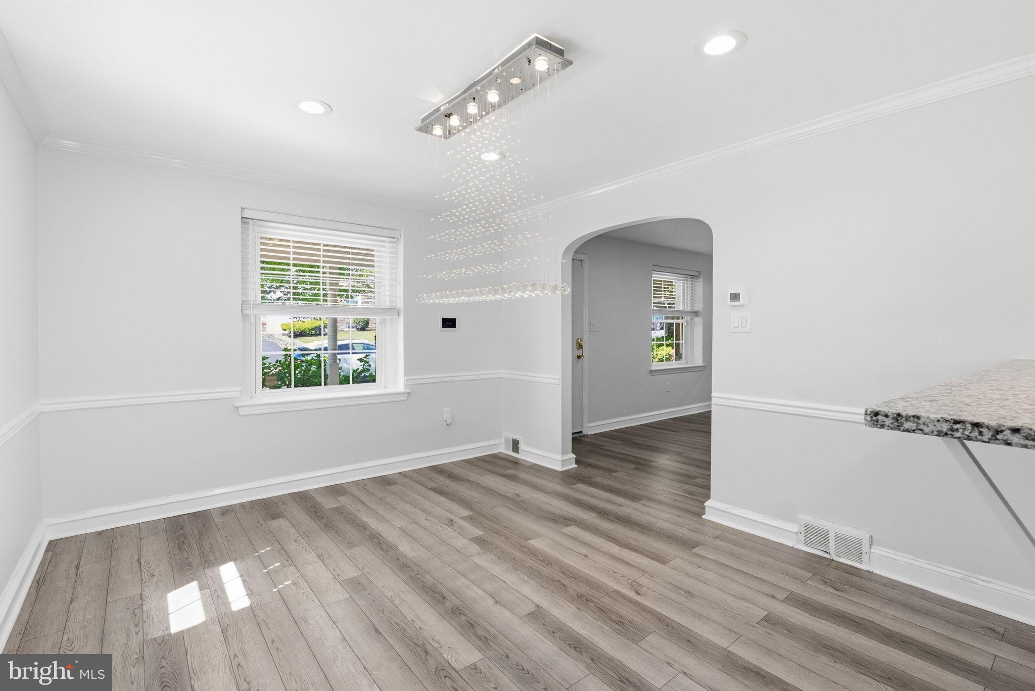 525 Broadview Road Upper Darby, PA 19082 - Photo 19 of 43