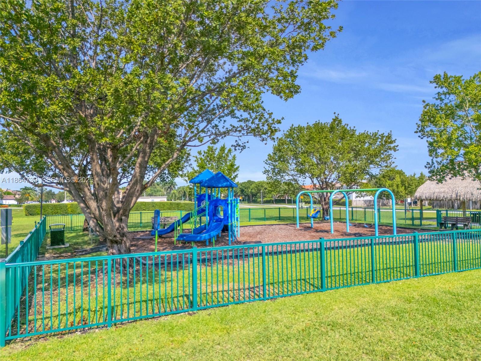 1635 Southeast 20th Terrace Homestead, FL 33035 - Photo 12 of 52 a view of a park and entertaining space
