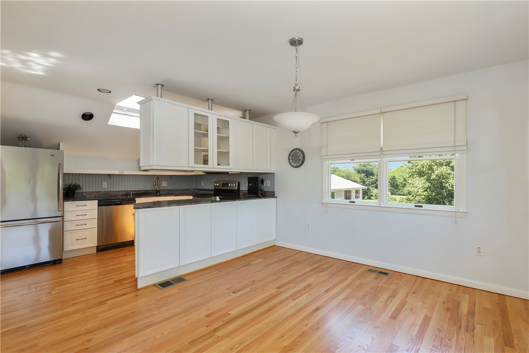 35 Wild Cherry Drive Little Compton, RI 02837 - Photo 13 of 41